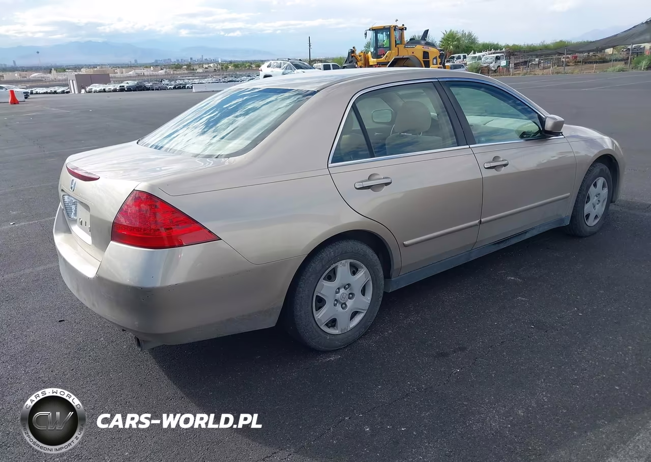 2006 Honda Accord Lx VIN:JHMCM56426C002752 - 4