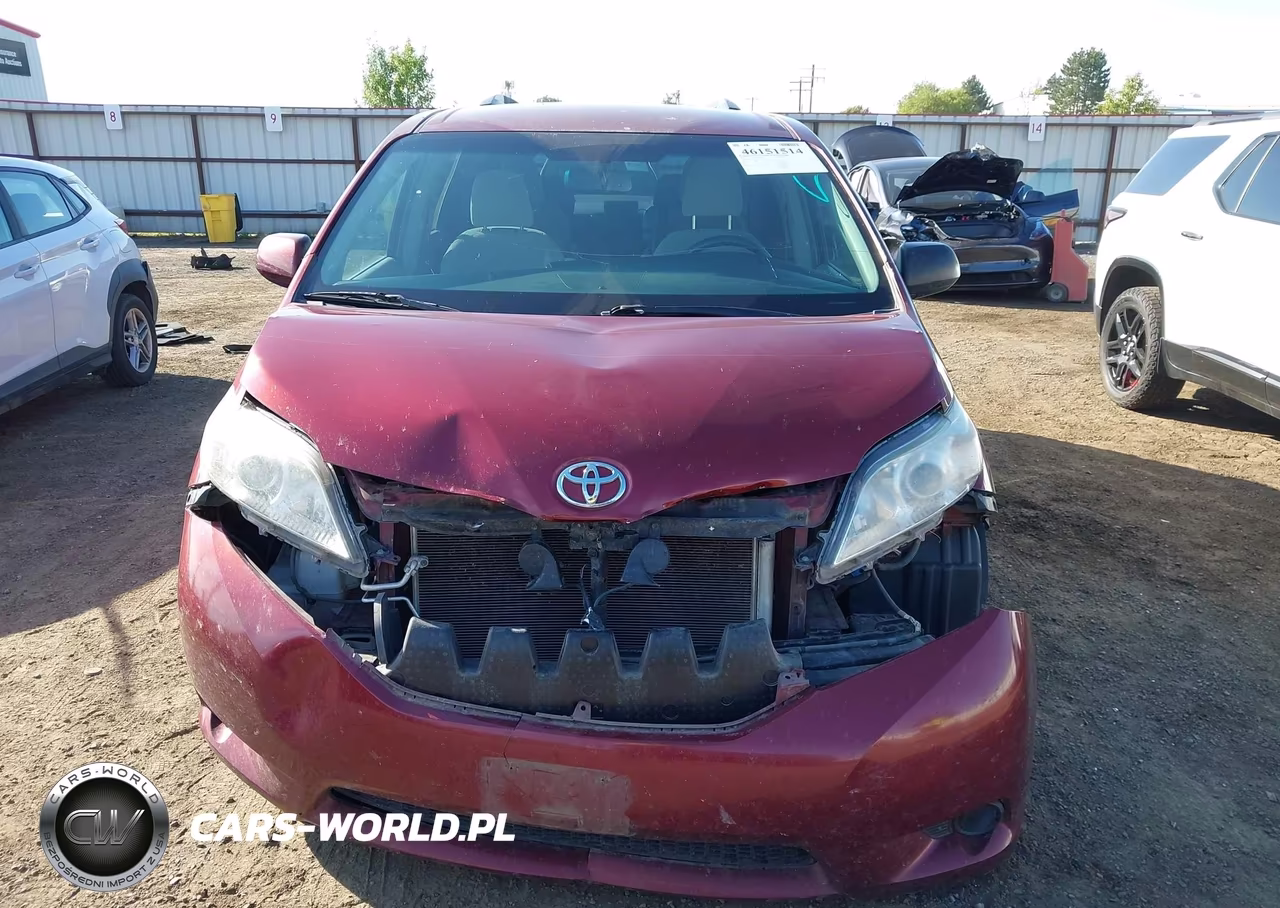 2015 Toyota Sienna Le 8 Passenger VIN:5TDKK3DC6FS534442 - 13