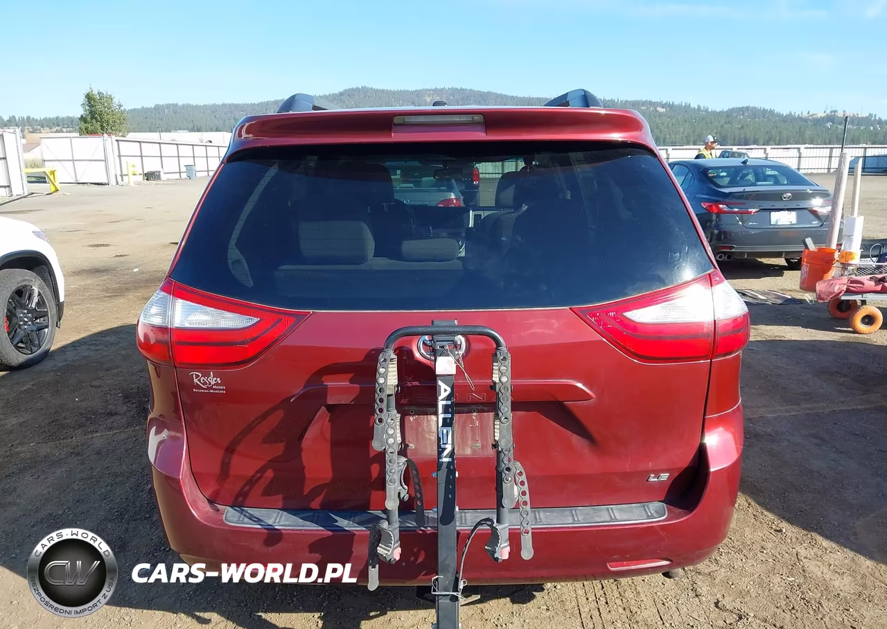 2015 Toyota Sienna Le 8 Passenger VIN:5TDKK3DC6FS534442 - 17