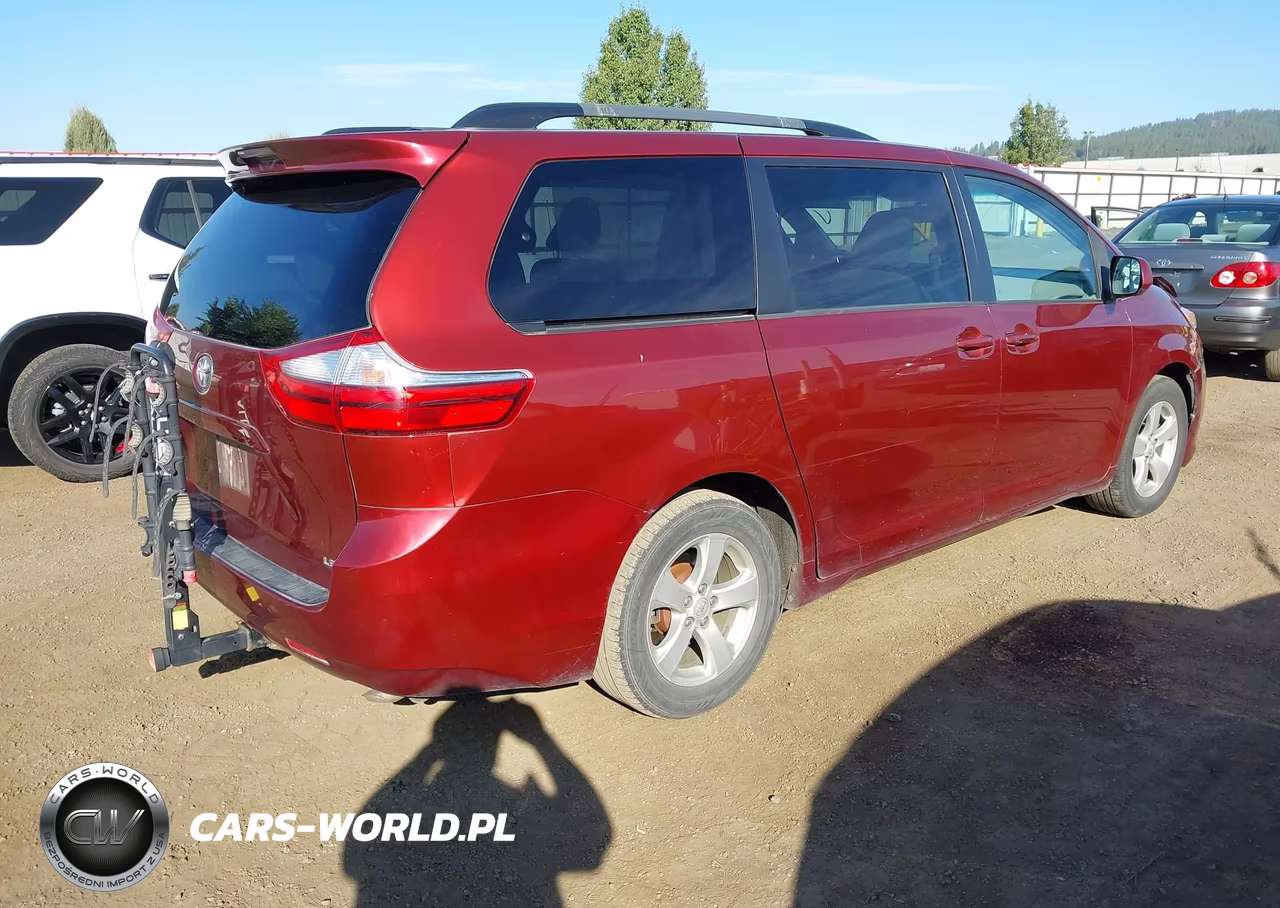 2015 Toyota Sienna Le 8 Passenger VIN:5TDKK3DC6FS534442 - 4