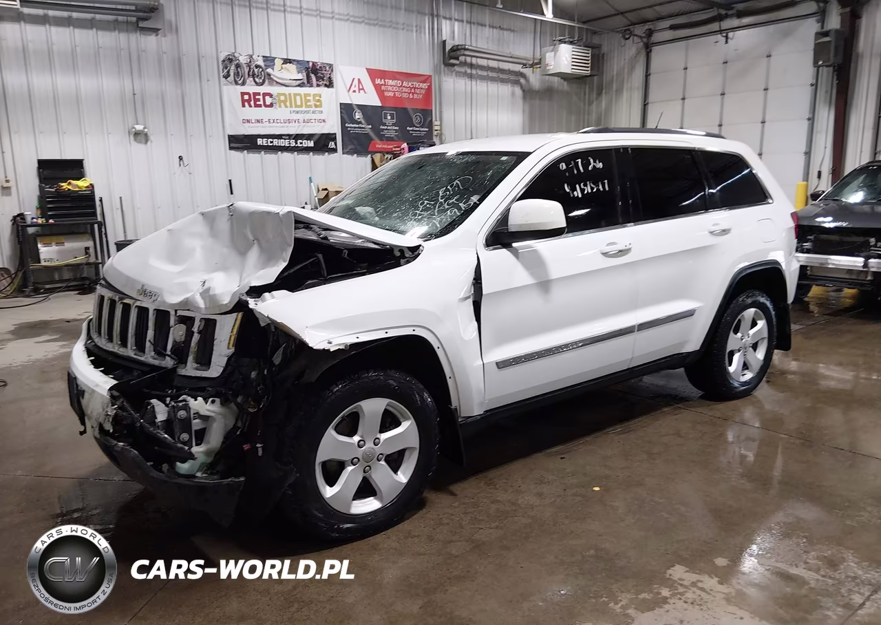 2013 Jeep Grand Cherokee Laredo VIN:1C4RJFAT6DC539372 - 2