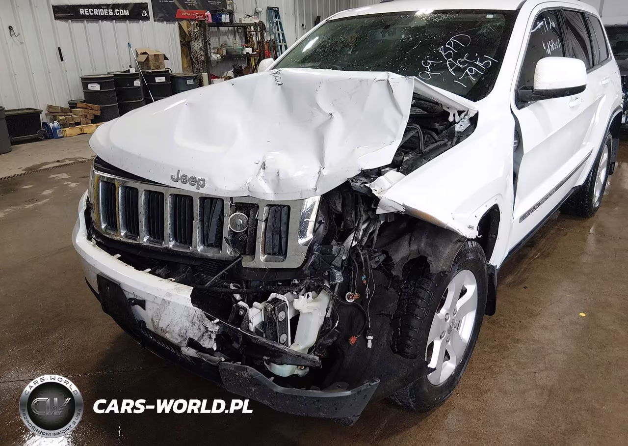 2013 Jeep Grand Cherokee Laredo VIN:1C4RJFAT6DC539372 - 6