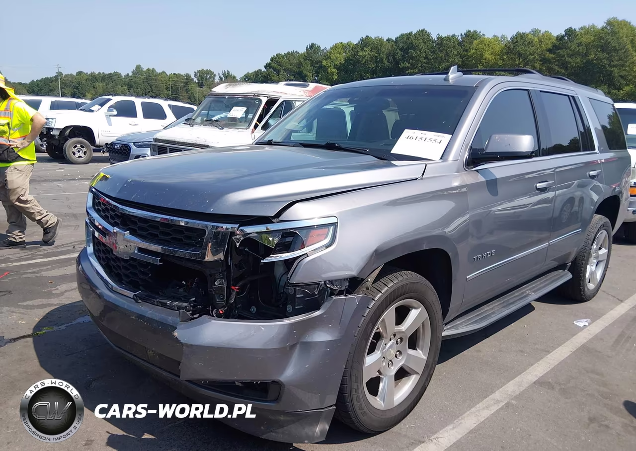 2019 Chevrolet Tahoe Lt VIN:1GNSCBKC5KR360079 - 2