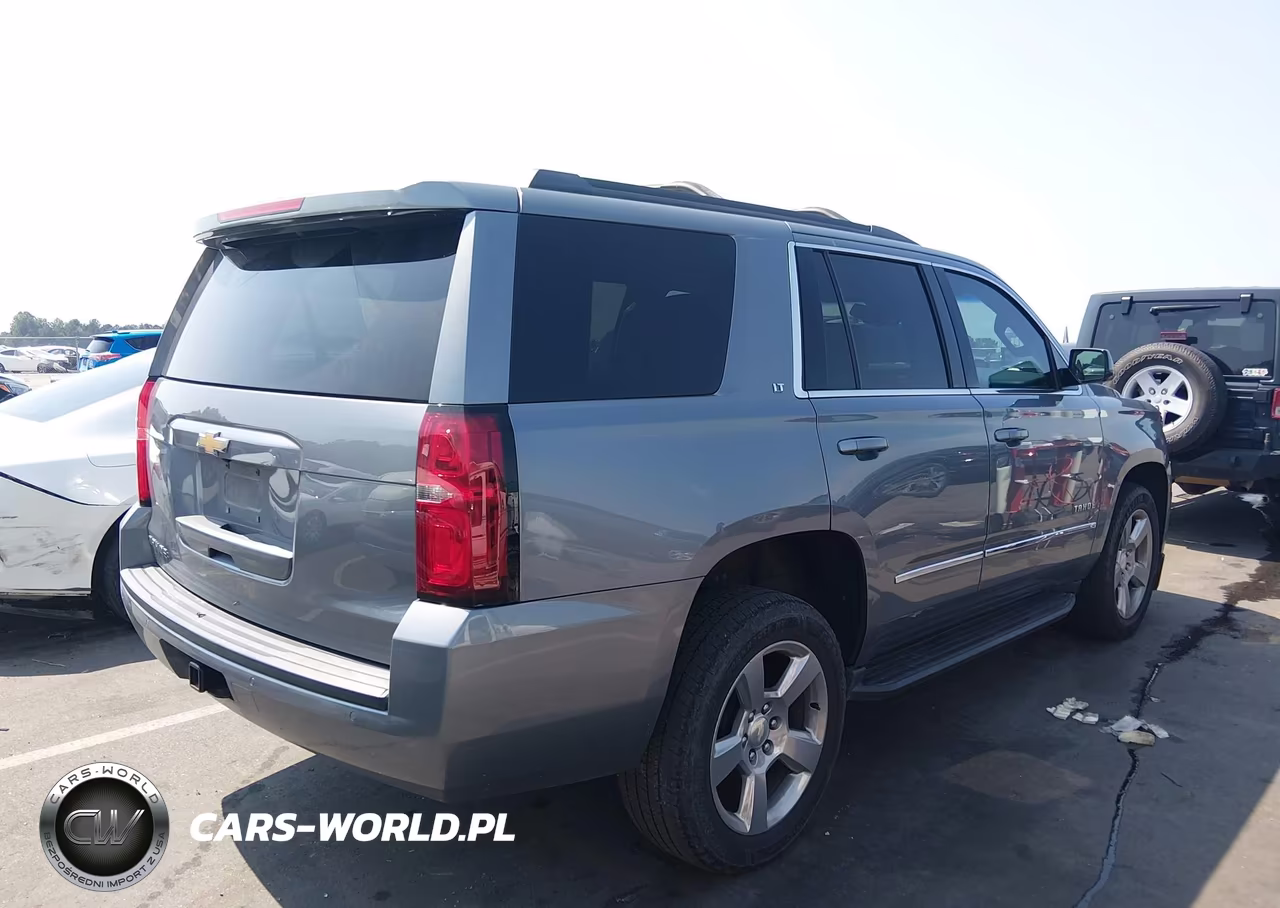 2019 Chevrolet Tahoe Lt VIN:1GNSCBKC5KR360079 - 4