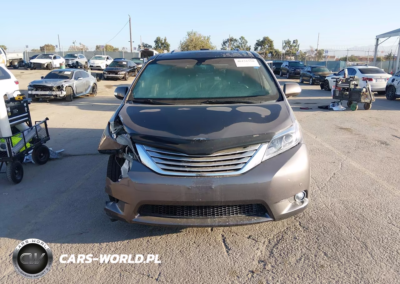 2015 Toyota Sienna Limited Premium 7 Passenger VIN:5TDYK3DC8FS592918 - 12