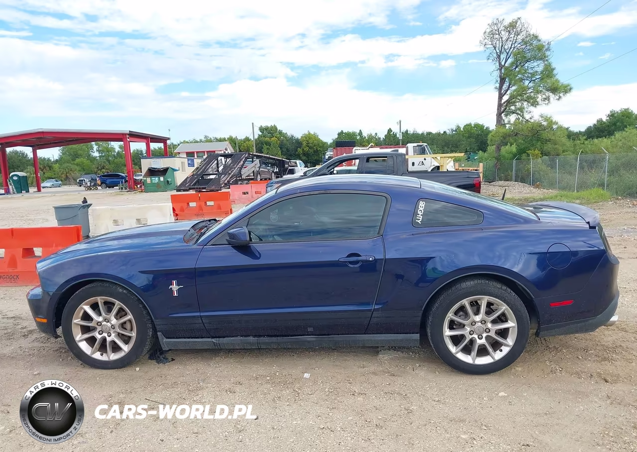 2011 Ford Mustang V6 Premium VIN:1ZVBP8AM1B5153090 - 14