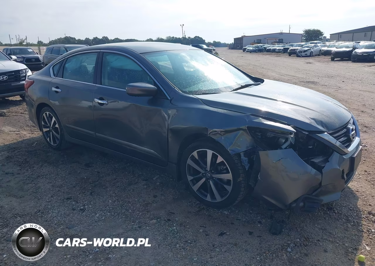 2017 Nissan Altima 2.5 Sr – zdjęcie 1 z 12