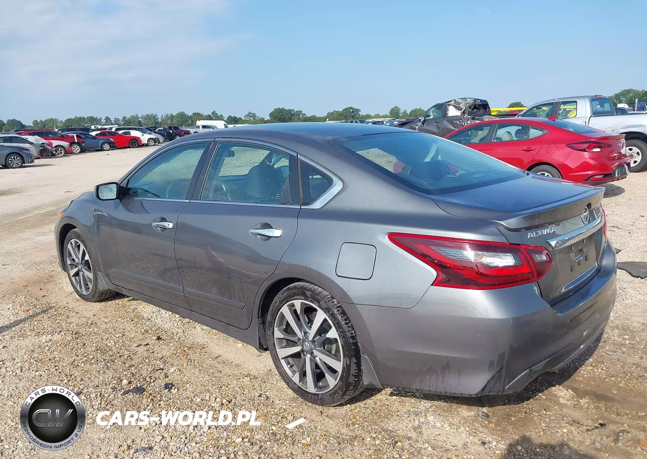 2017 Nissan Altima 2.5 Sr VIN:1N4AL3AP5HC141042 - 3