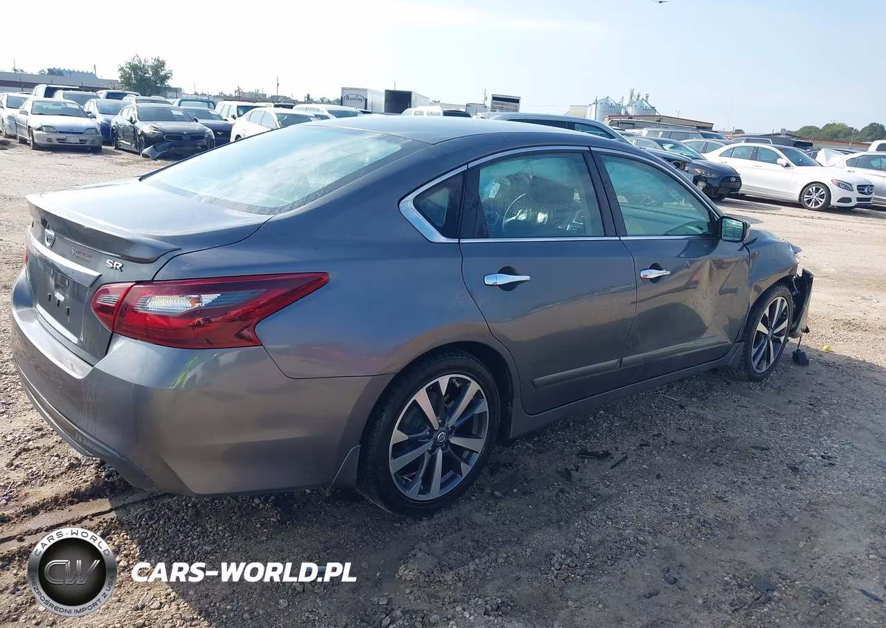 2017 Nissan Altima 2.5 Sr VIN:1N4AL3AP5HC141042 - 4