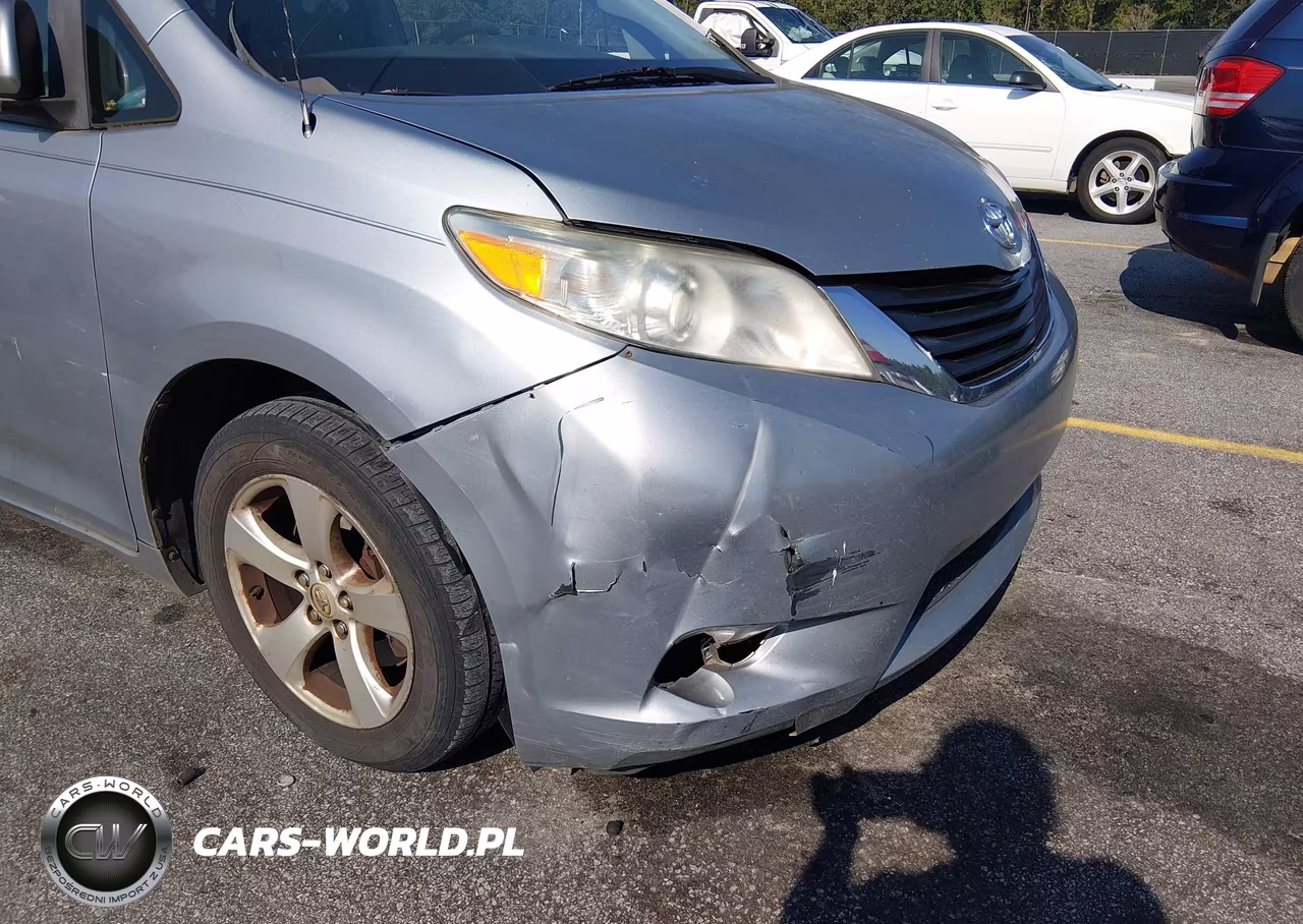 2013 Toyota Sienna Le V6 8 Passenger VIN:5TDKK3DC0DS301105 - 6