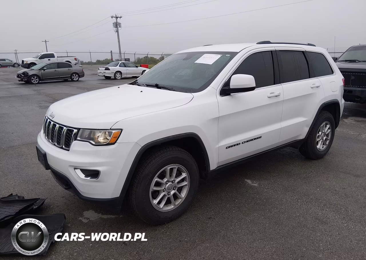 2018 Jeep Grand Cherokee Laredo VIN:1C4RJFAG4JC328623 - 2