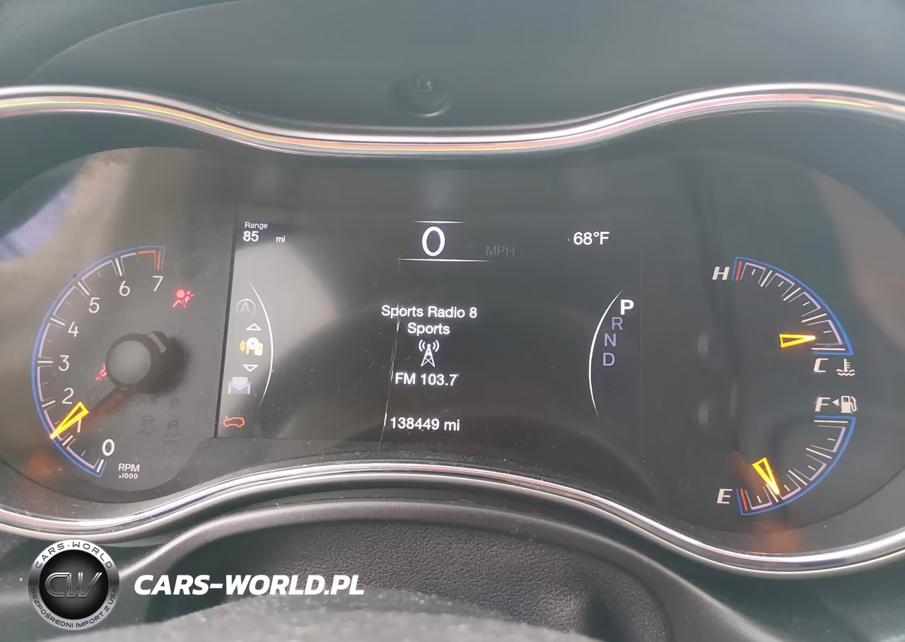 2018 Jeep Grand Cherokee Laredo VIN:1C4RJFAG4JC328623 - 7