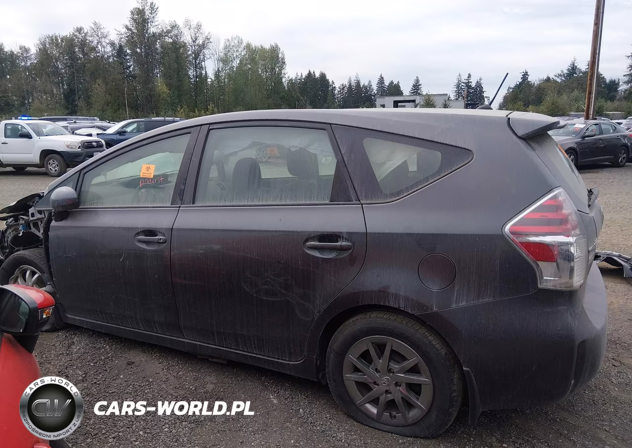 2017 Toyota Prius V Two VIN:JTDZN3EU8HJ063505 - 15
