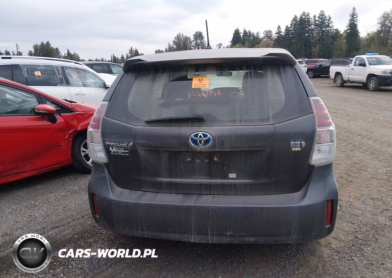 2017 Toyota Prius V Two VIN:JTDZN3EU8HJ063505 - 17