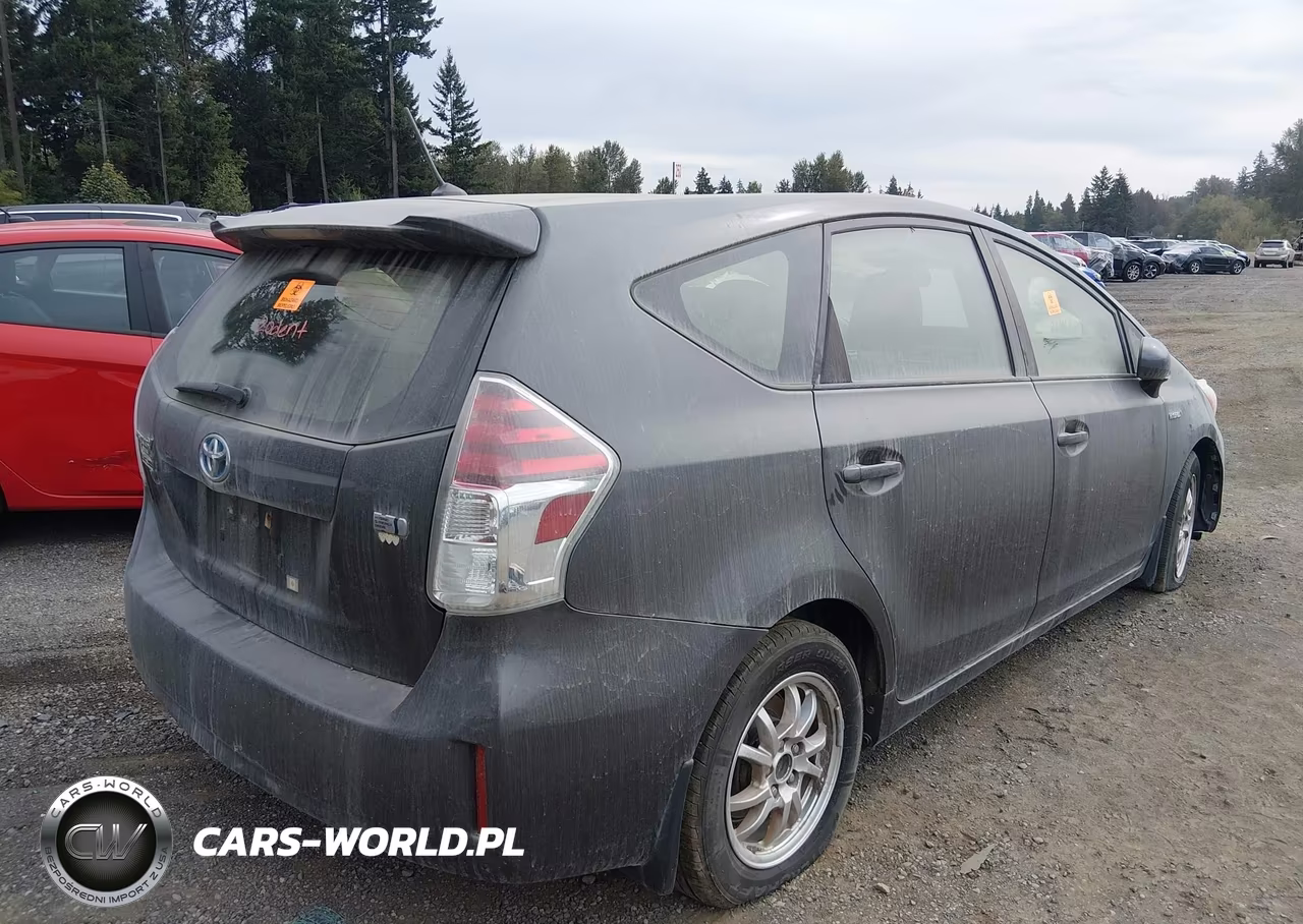 2017 Toyota Prius V Two VIN:JTDZN3EU8HJ063505 - 4