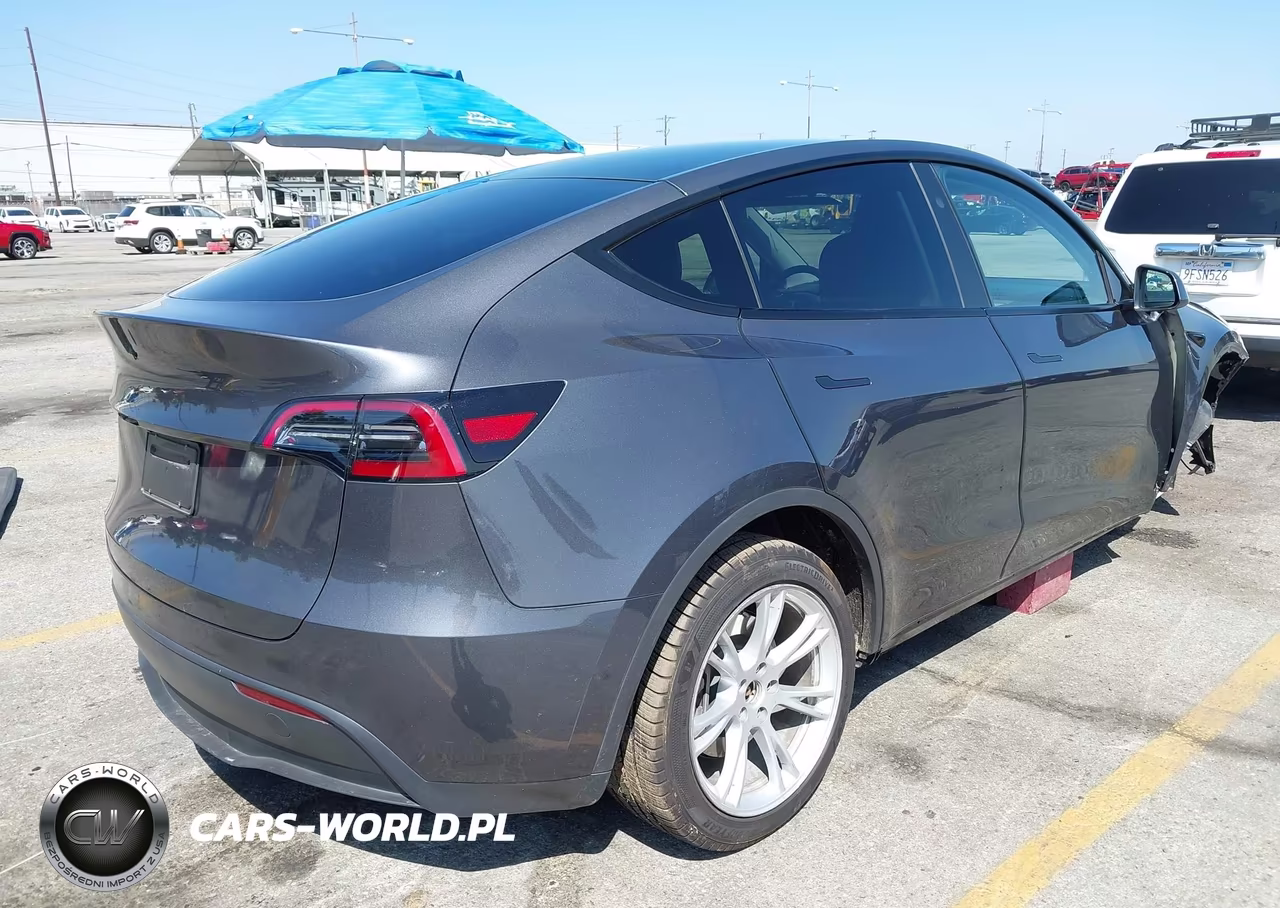 2023 Tesla Model Y Awd-Long Range Dual Motor All-Wheel Drive VIN:7SAYGDEE6PF902757 - 4