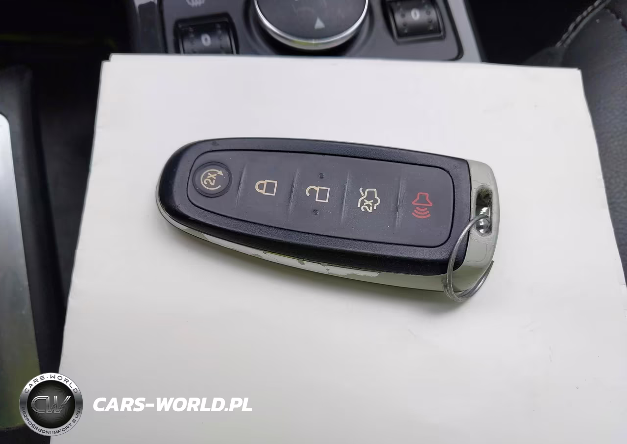 2015 Ford Escape Titanium VIN:1FMCU9J95FUB04676 - 11