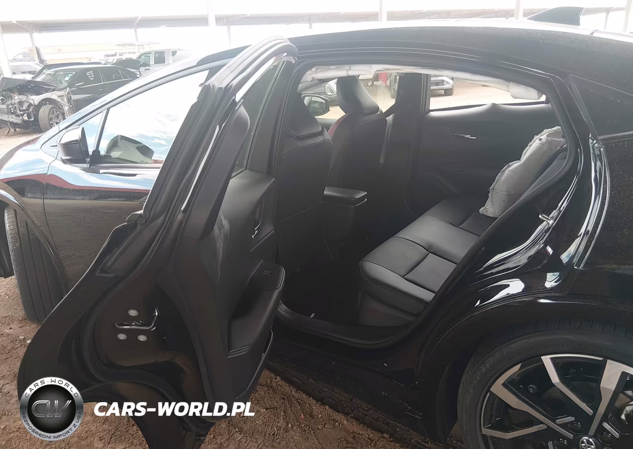 2027 Toyota Prius VIN:JTDACACU9V3084700 - 8