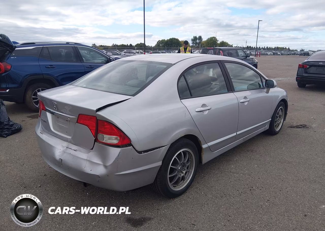 2009 Honda Civic Lx VIN:19XFA16569E047103 - 4