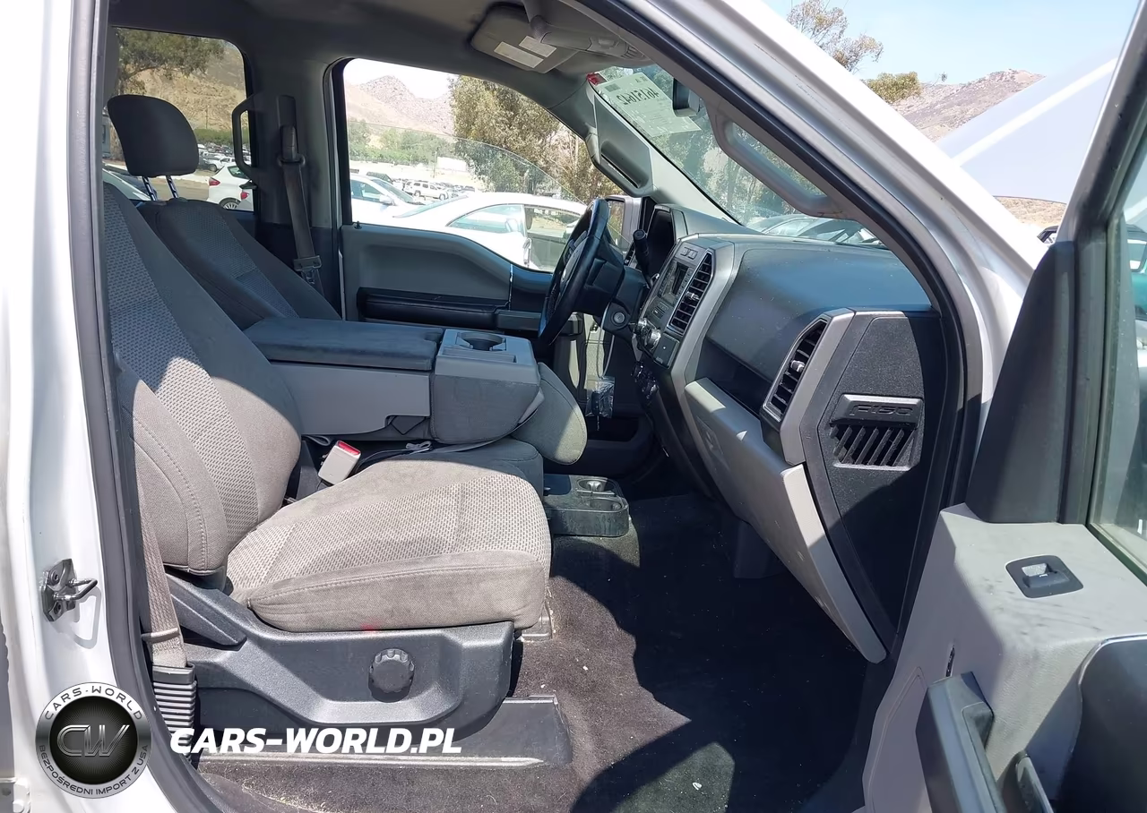 2017 Ford F-150 Xlt VIN:1FTEW1CPXHKE53528 - 5