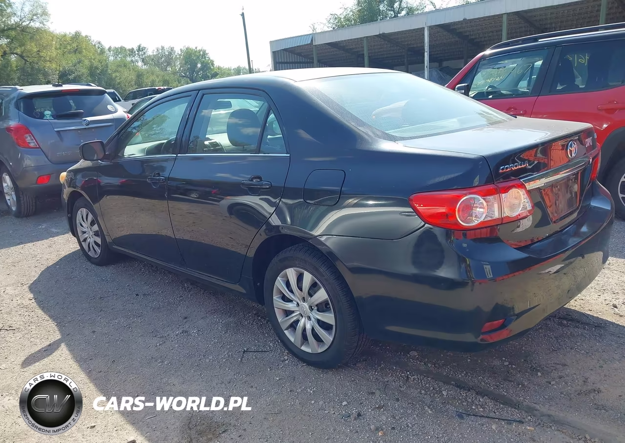 2013 Toyota Corolla Le VIN:5YFBU4EE0DP141039 - 3