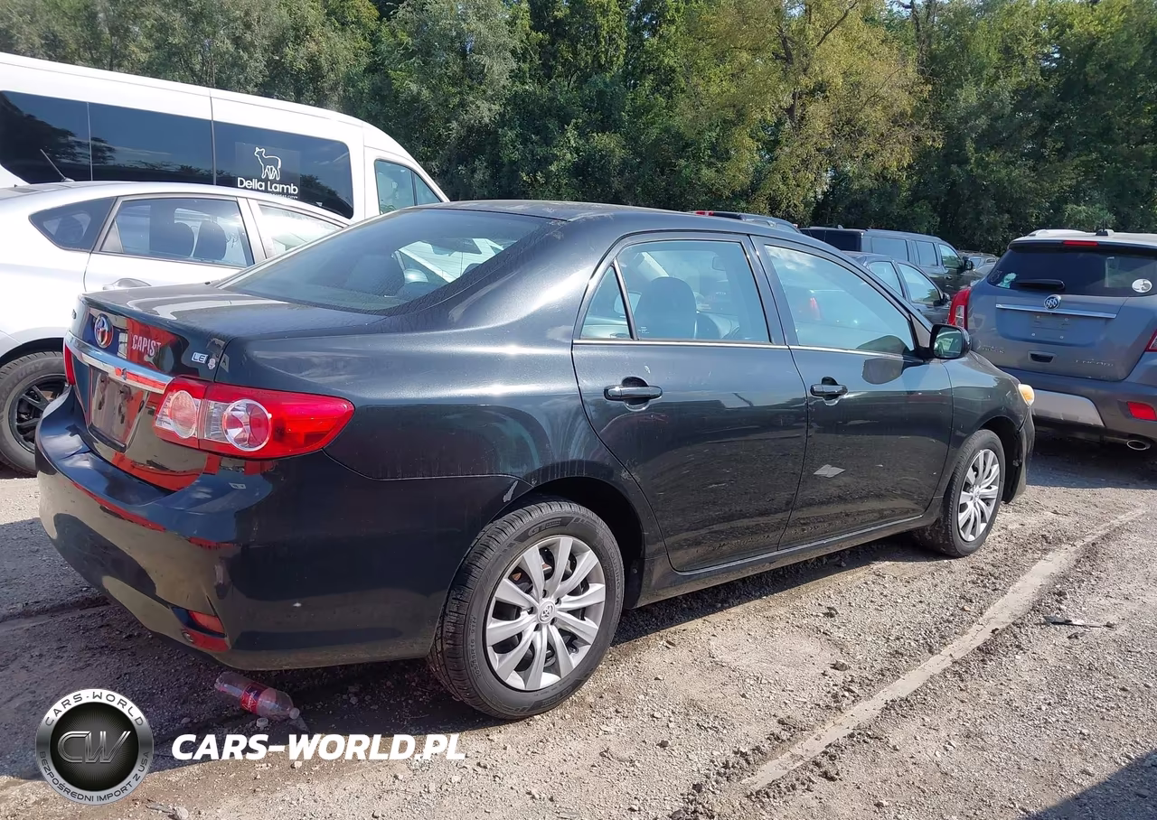 2013 Toyota Corolla Le VIN:5YFBU4EE0DP141039 - 4