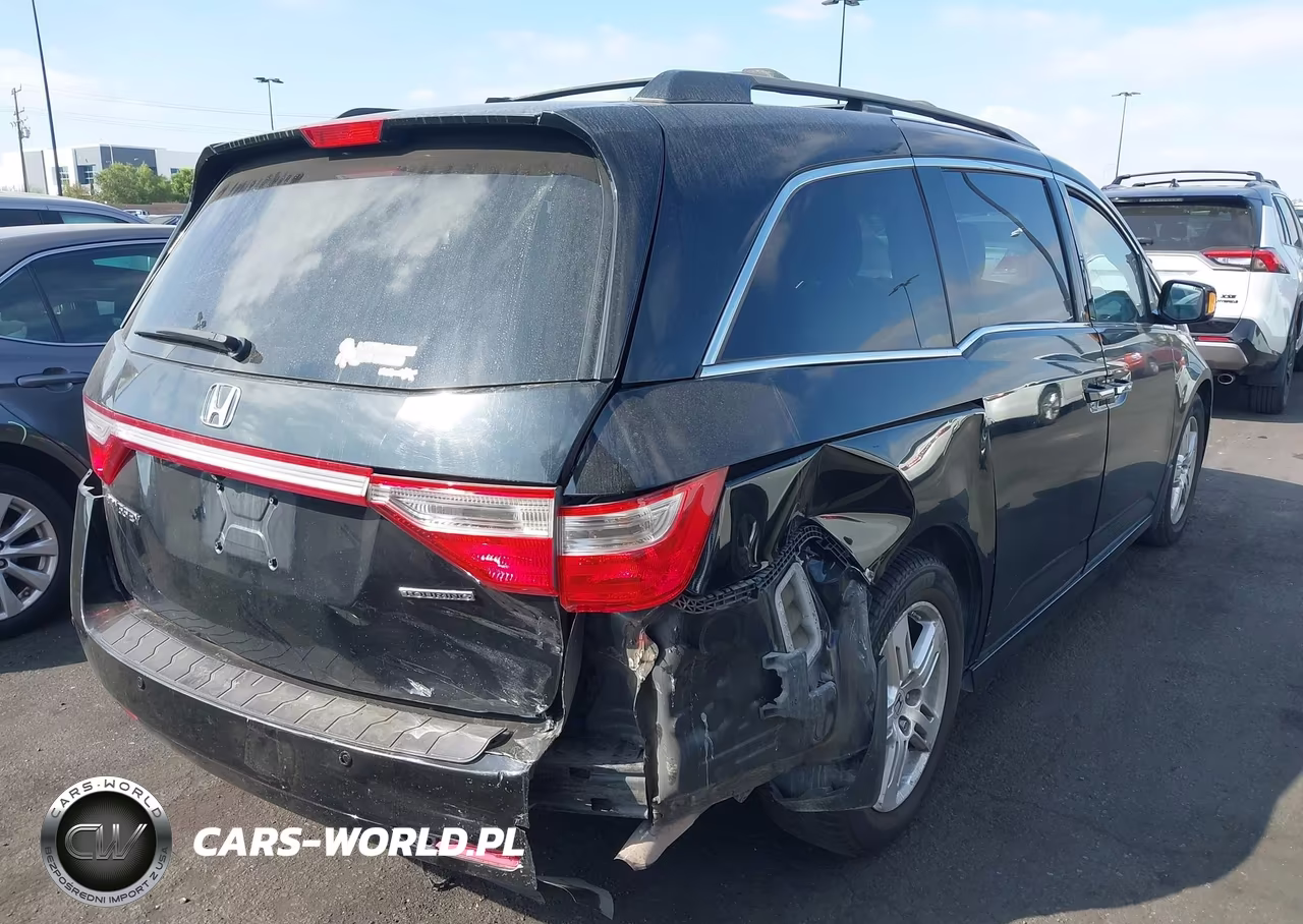 2012 Honda Odyssey Touring-Touring Elite VIN:5FNRL5H90CB010225 - 4