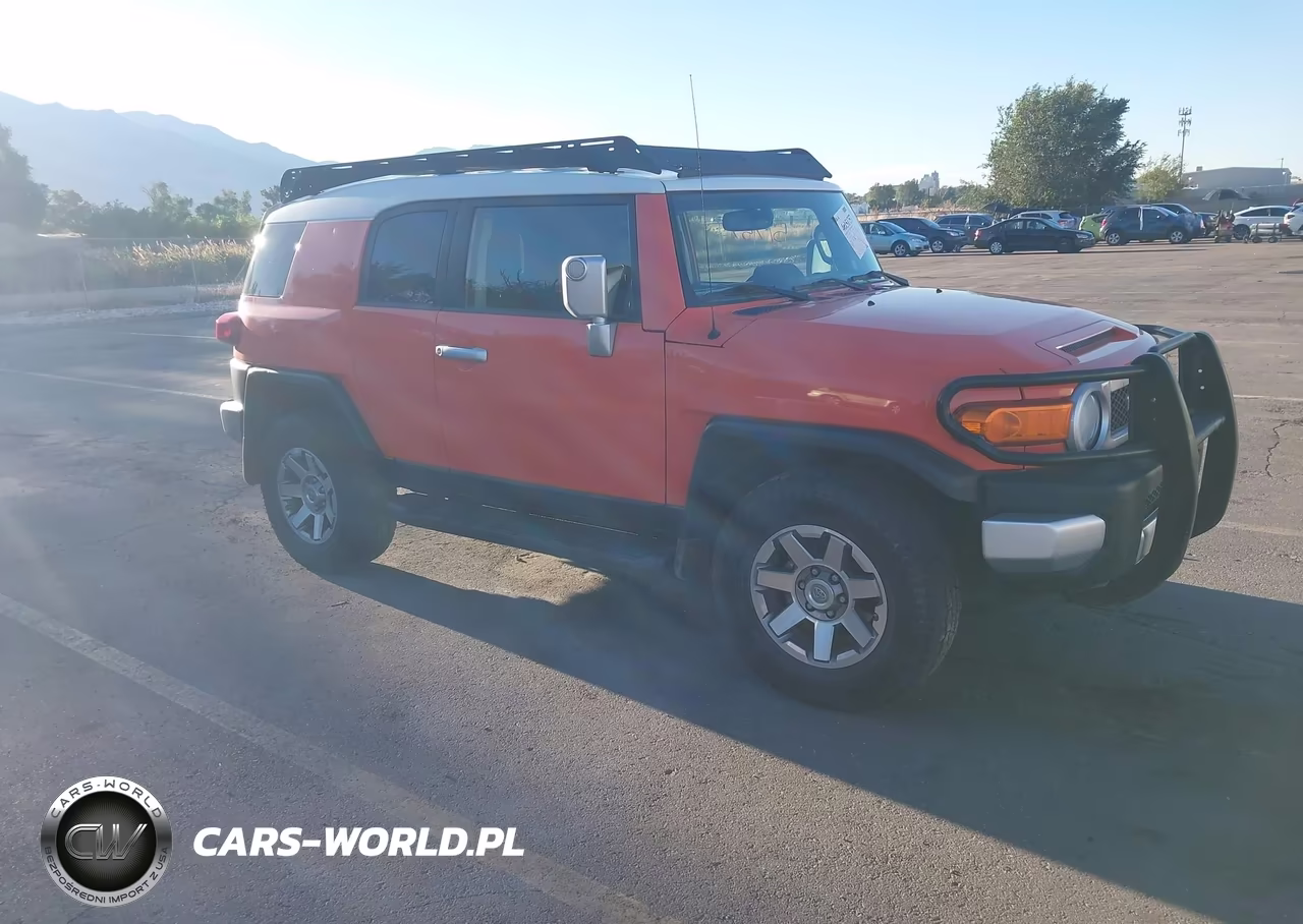 2014 Toyota Fj Cruiser VIN:JTEBU4BF0EK198009 - 1