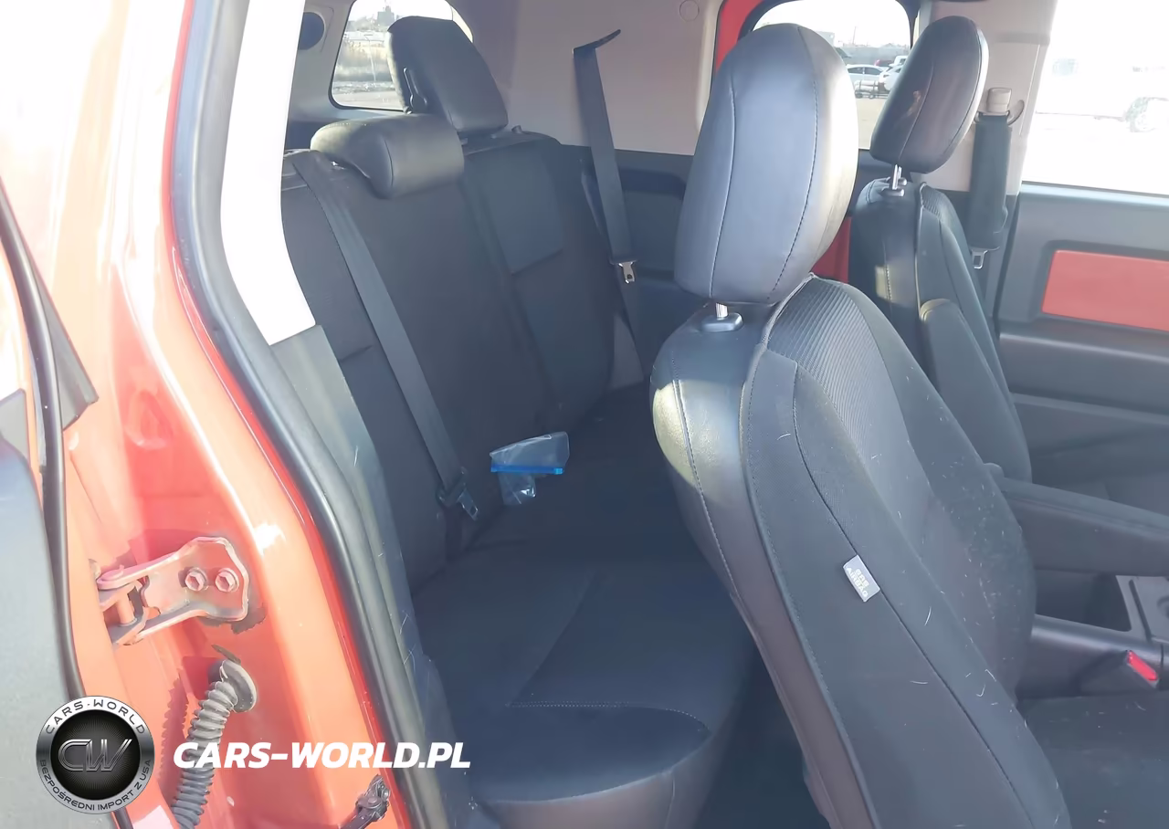 2014 Toyota Fj Cruiser VIN:JTEBU4BF0EK198009 - 8