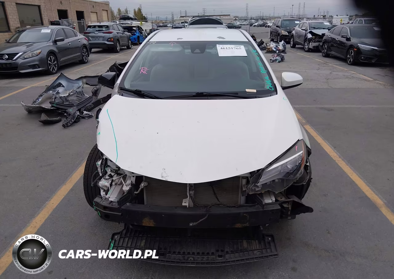 2017 Toyota Corolla Le VIN:5YFBURHE1HP697908 - 13
