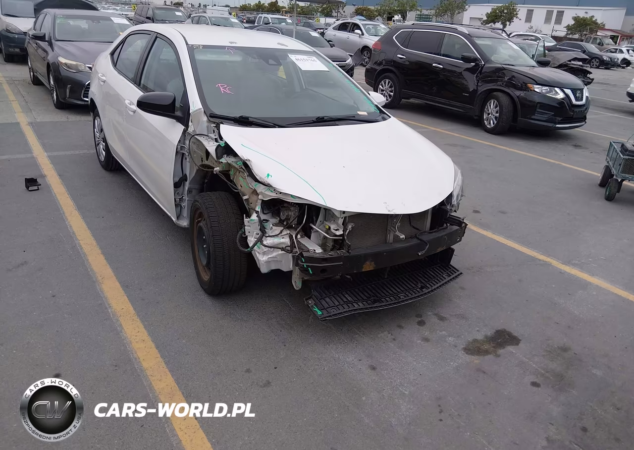 2017 Toyota Corolla Le VIN:5YFBURHE1HP697908 - 6
