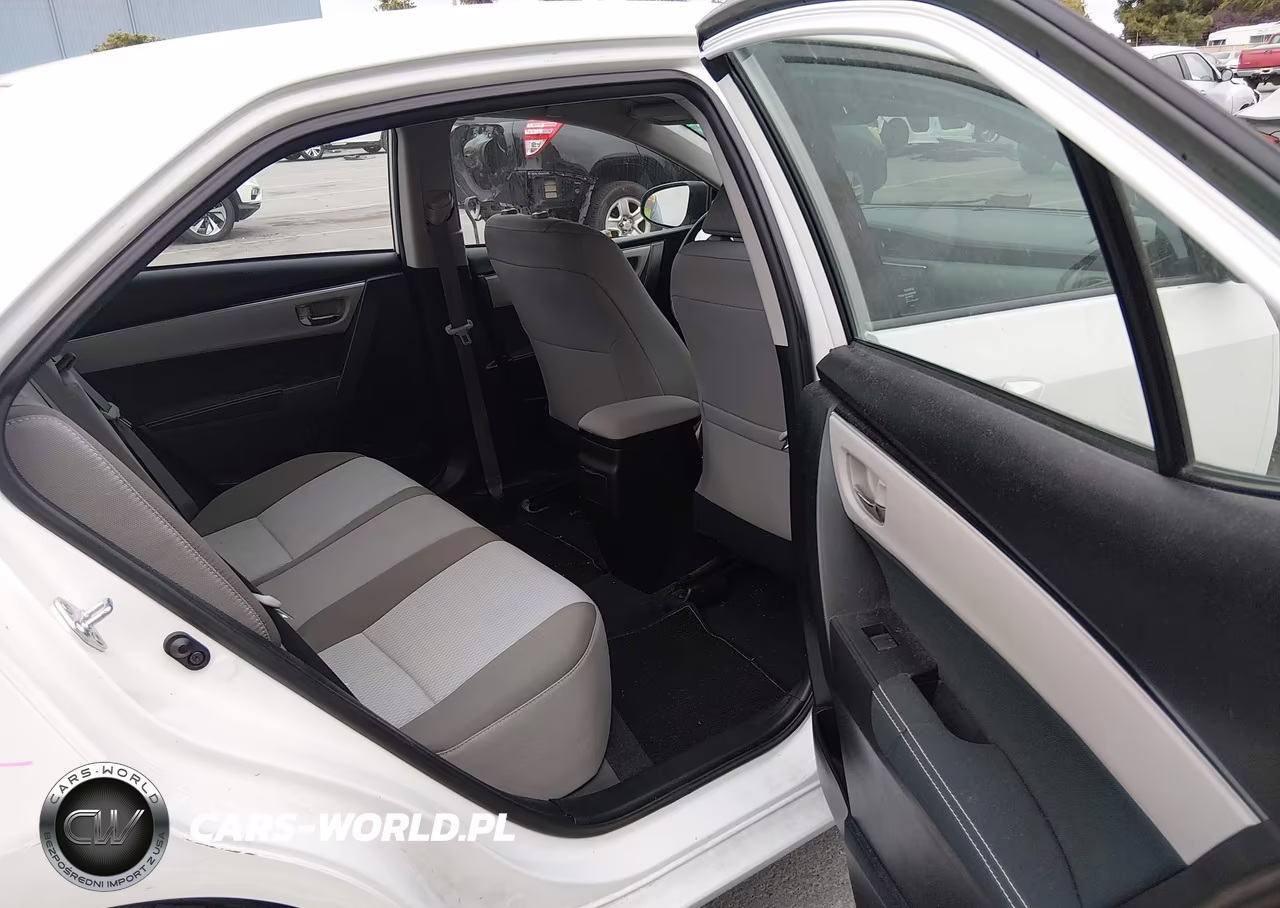 2017 Toyota Corolla Le VIN:5YFBURHE1HP697908 - 8