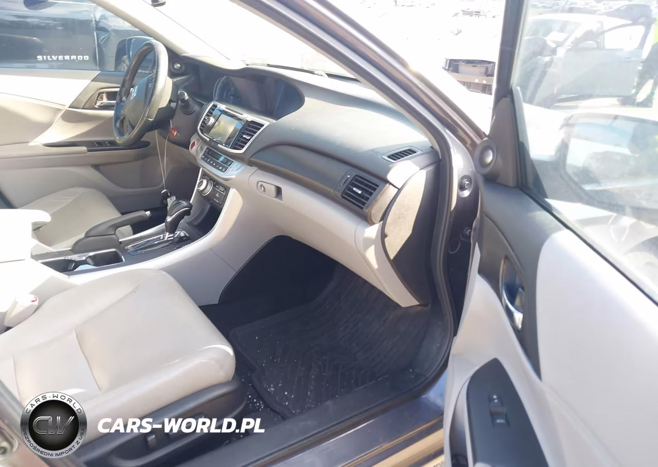 2015 Honda Accord Ex-L V-6 VIN:1HGCR3F82FA008137 - 5