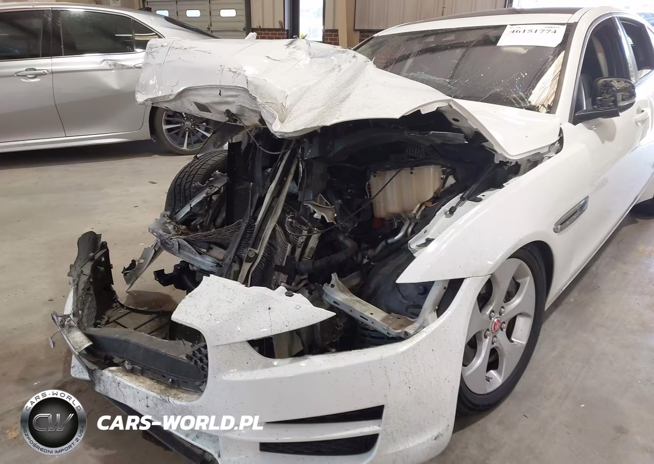 2018 Jaguar Xe 25T VIN:SAJAR4FX5JCP32941 - 13