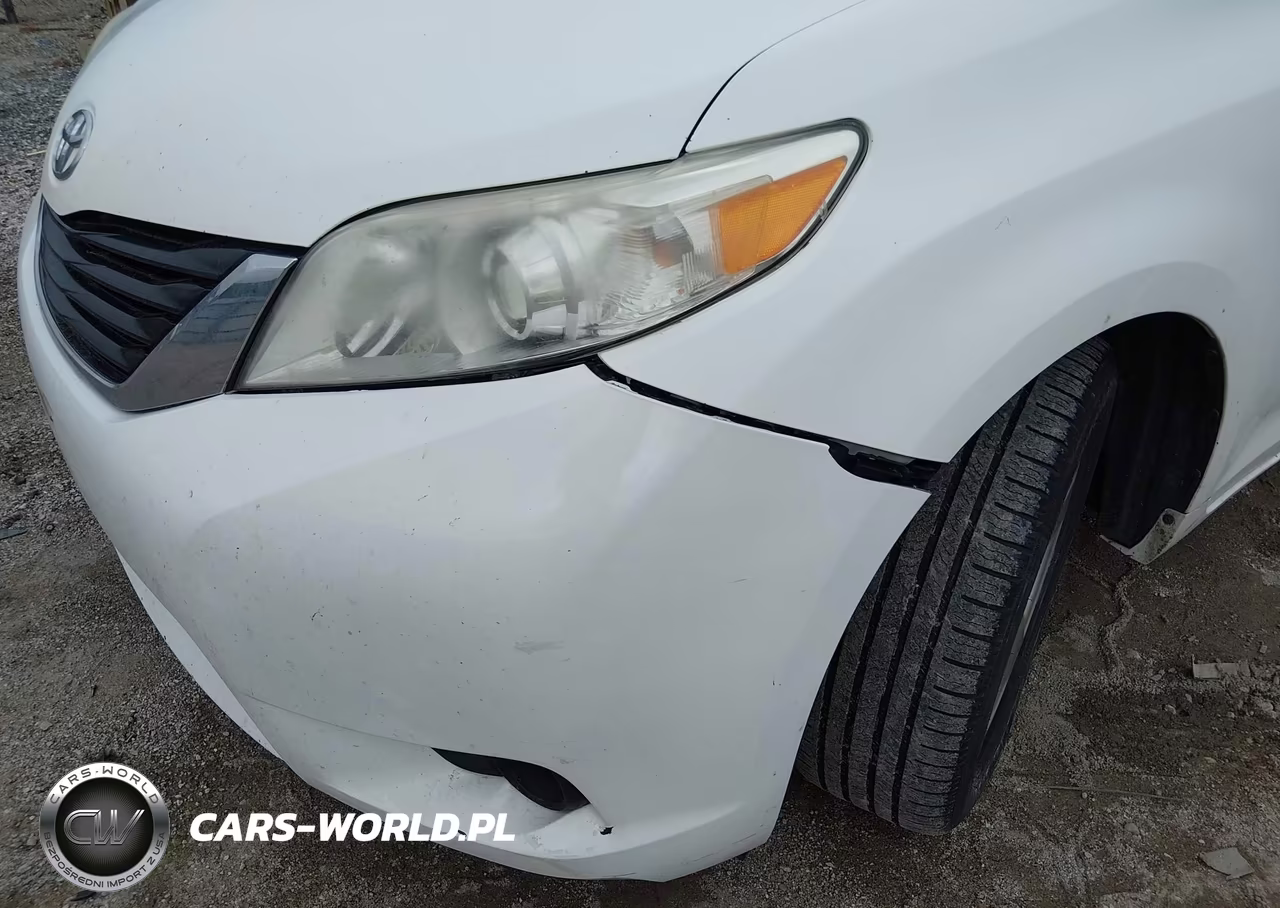2011 Toyota Sienna Le V6 VIN:5TDKK3DC5BS050398 - 6