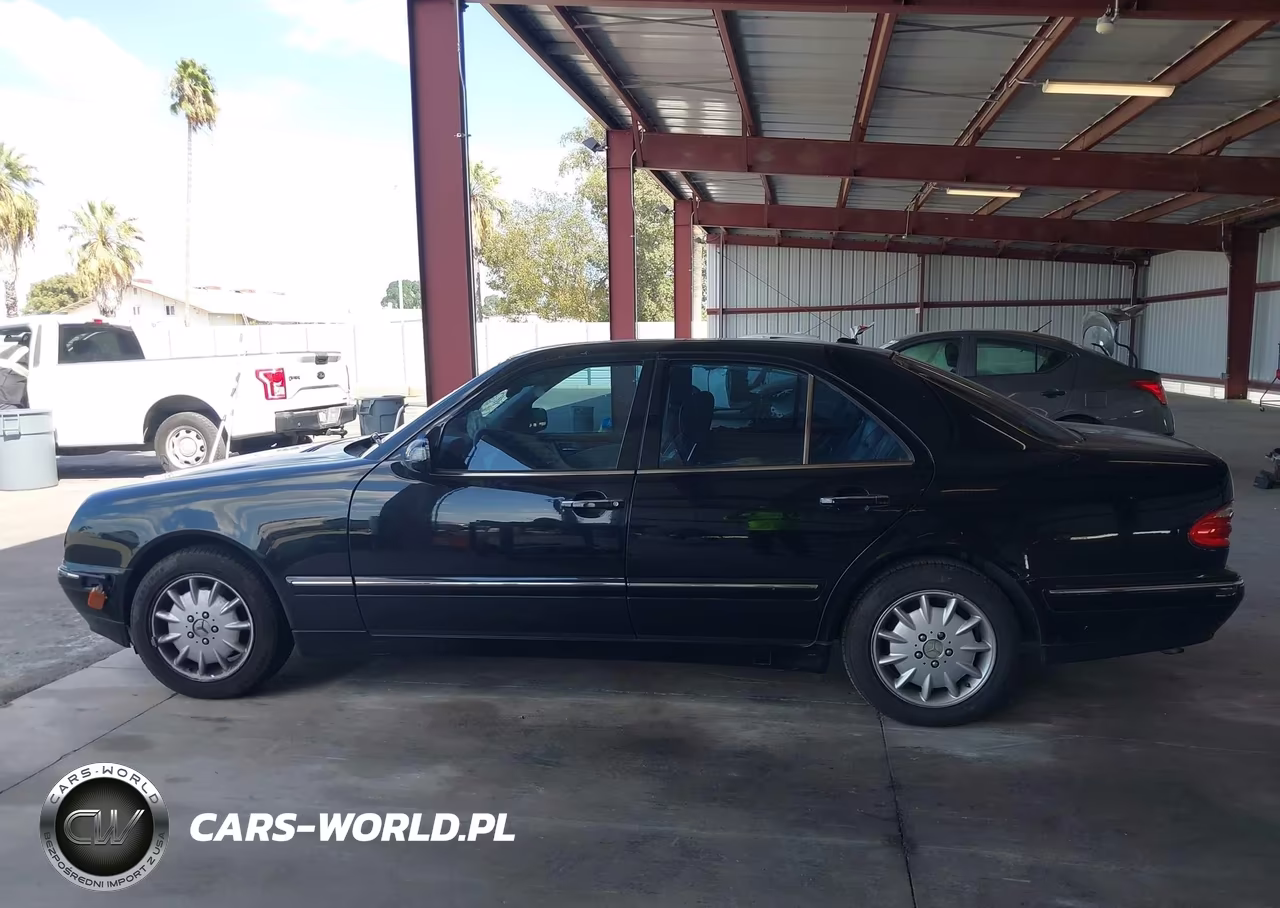 2000 Mercedes-Benz E 320 VIN:WDBJF65J0YB147652 - 14