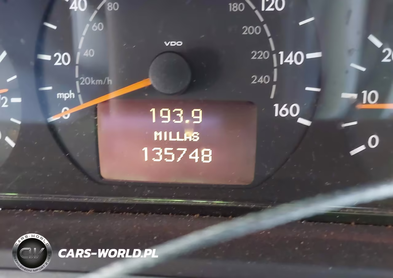 2000 Mercedes-Benz E 320 VIN:WDBJF65J0YB147652 - 15