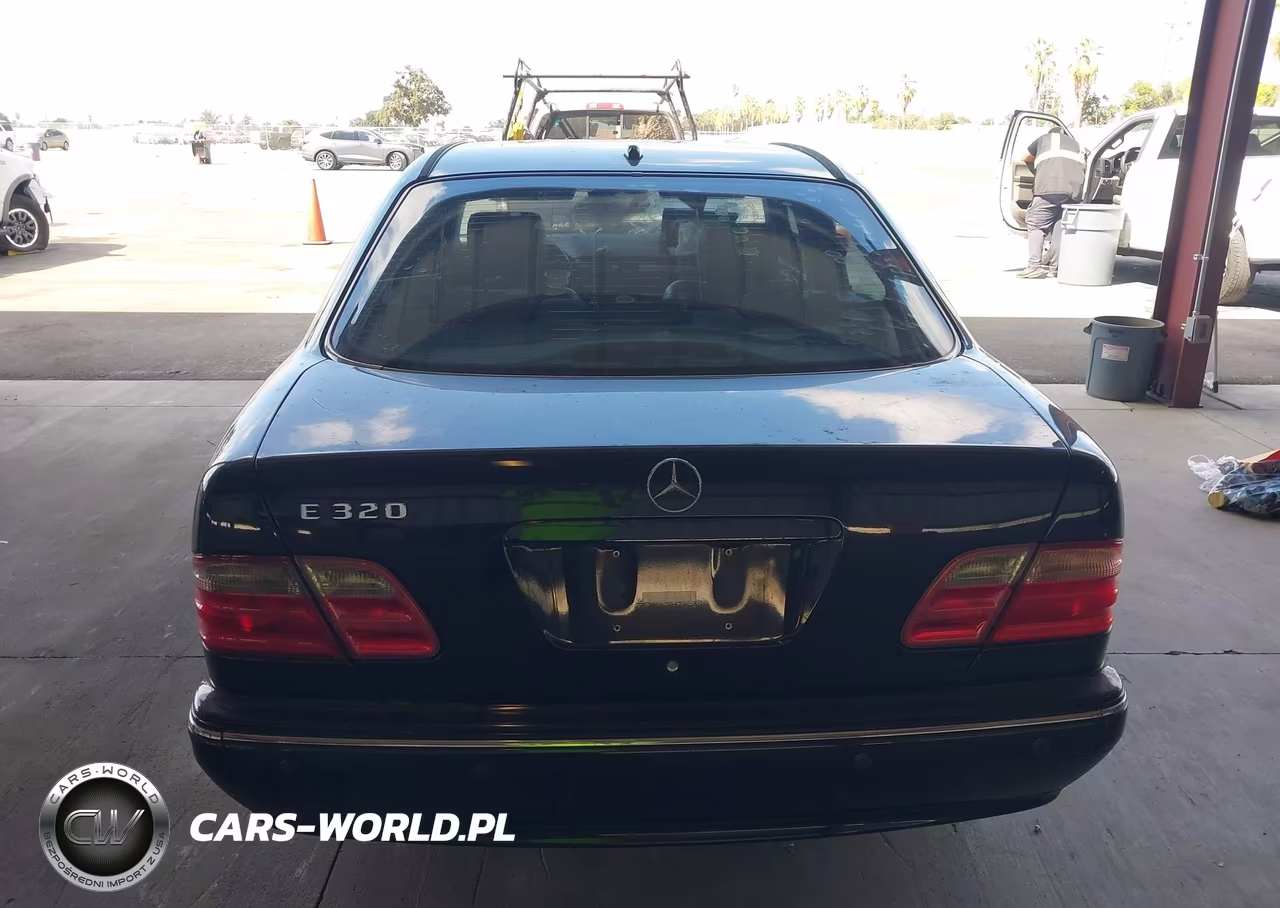 2000 Mercedes-Benz E 320 VIN:WDBJF65J0YB147652 - 16