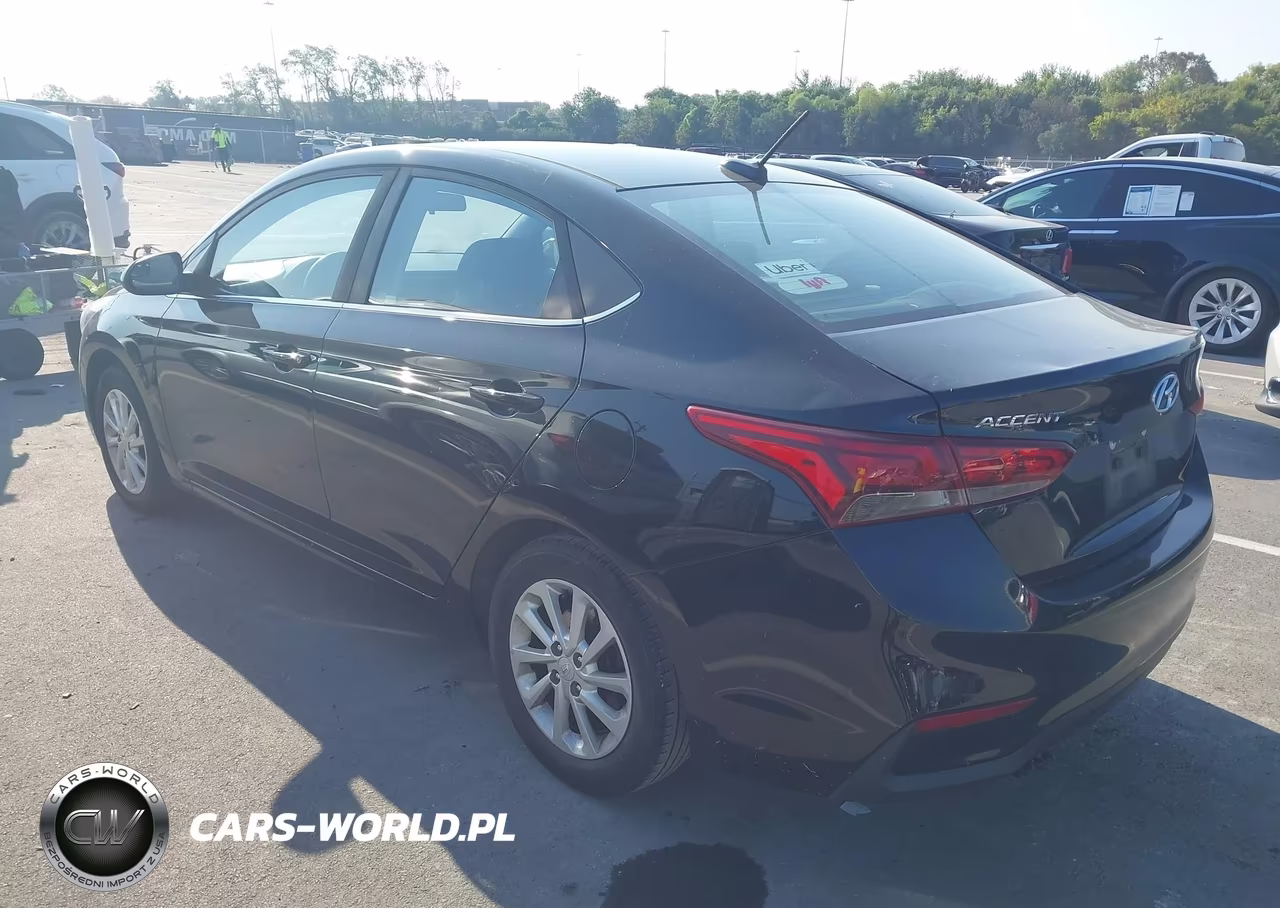 2019 Hyundai Accent Sel VIN:3KPC24A31KE043912 - 3