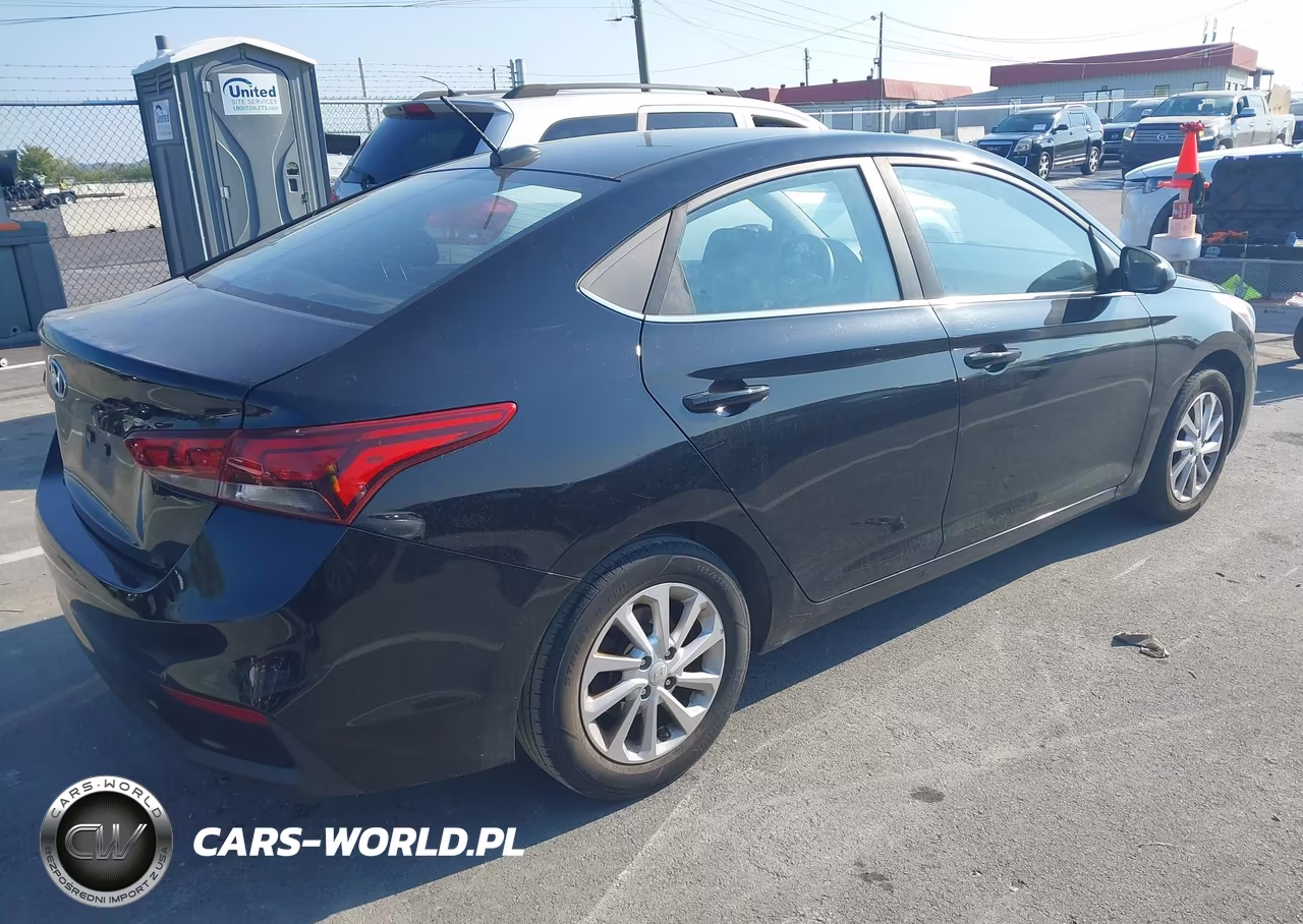 2019 Hyundai Accent Sel VIN:3KPC24A31KE043912 - 4