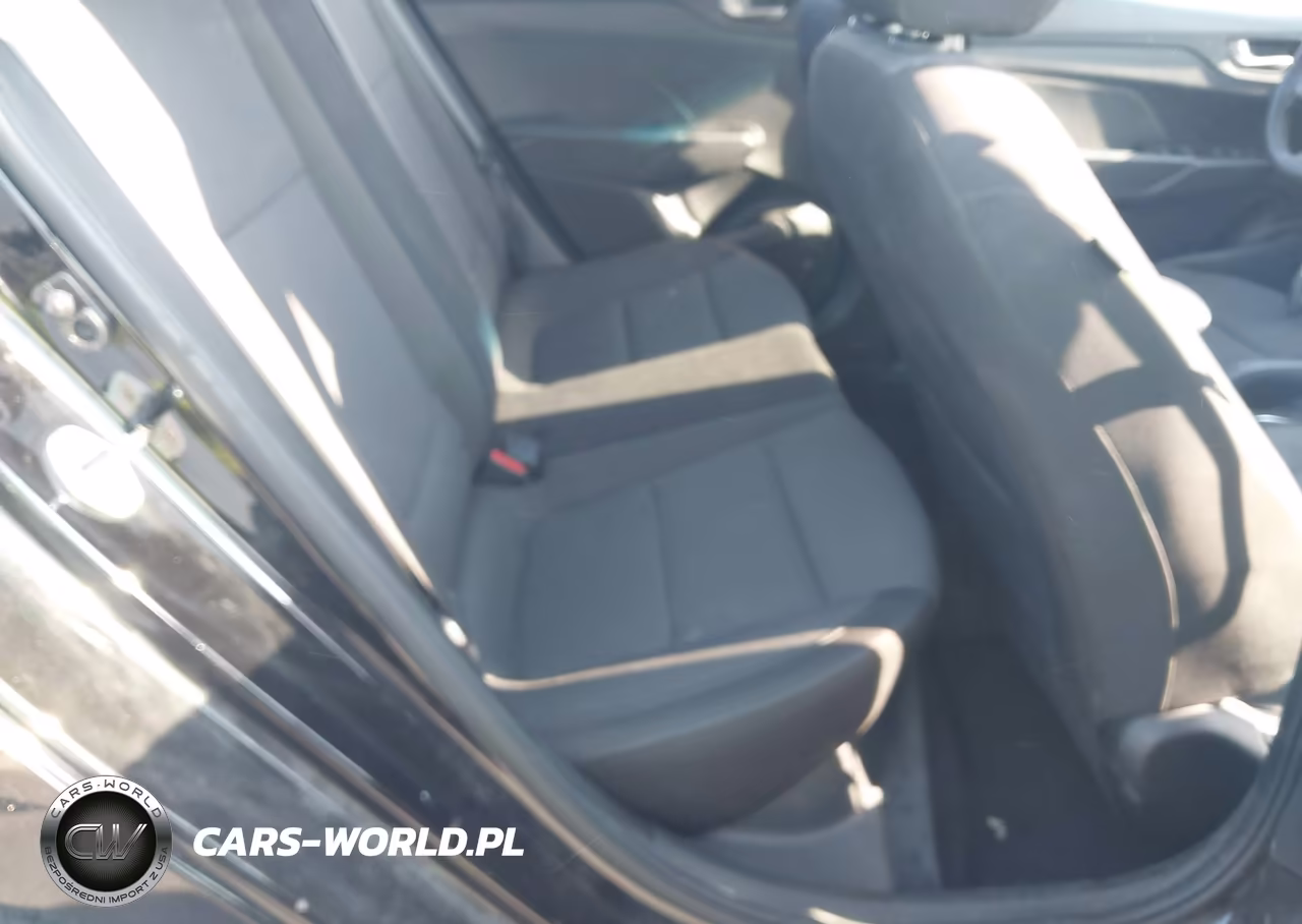 2019 Hyundai Accent Sel VIN:3KPC24A31KE043912 - 8