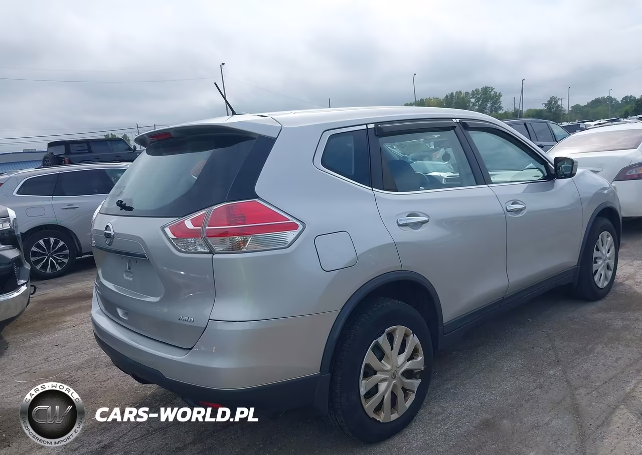 2015 Nissan Rogue S VIN:KNMAT2MV4FP585016 - 4