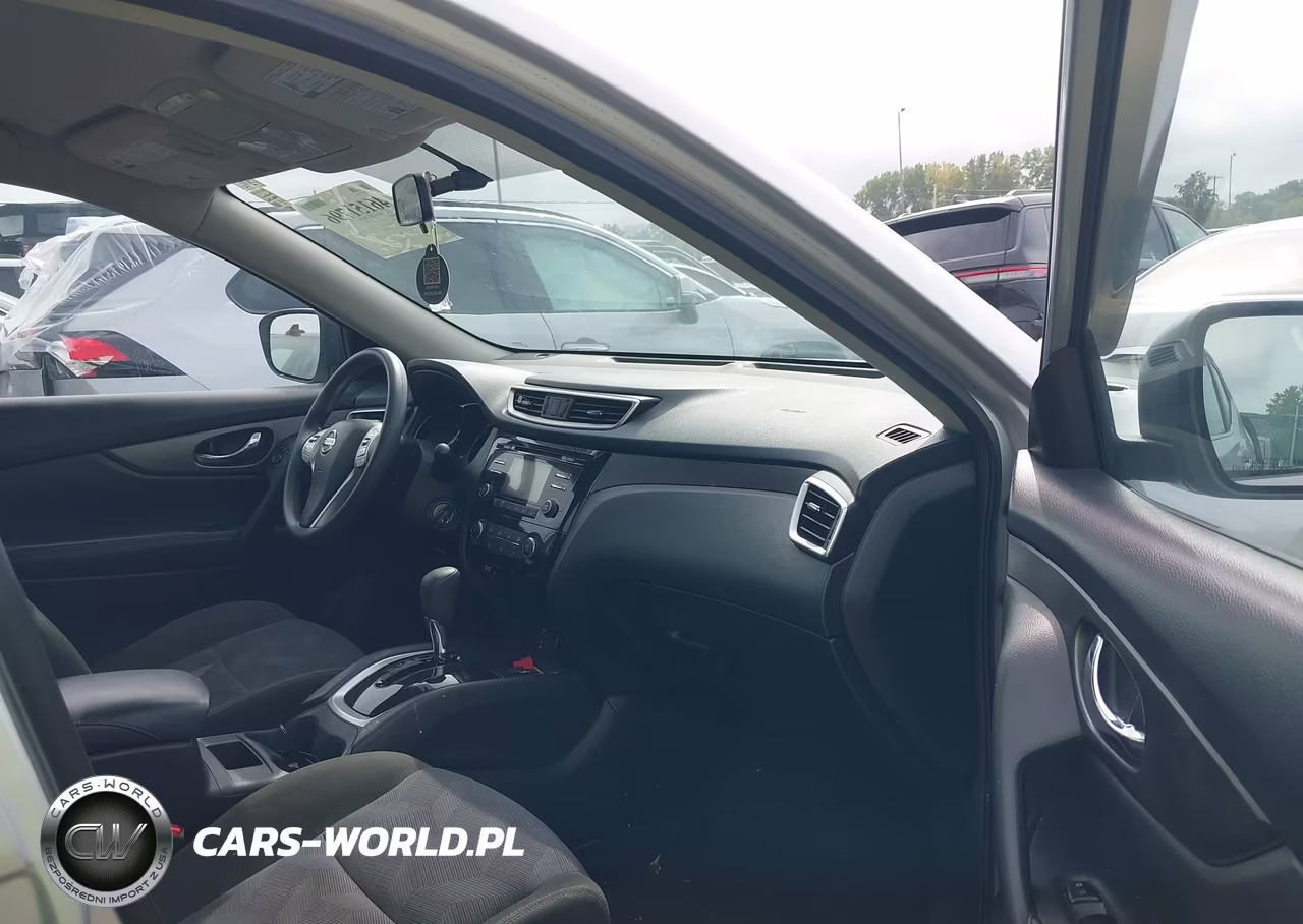 2015 Nissan Rogue S VIN:KNMAT2MV4FP585016 - 5