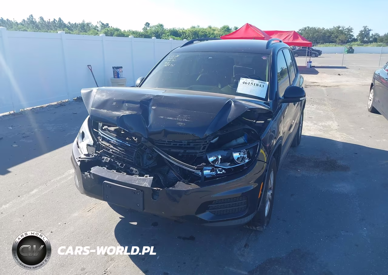 2017 Volkswagen Tiguan 2.0T-2.0T S VIN:WVGAV7AX3HK013136 - 2
