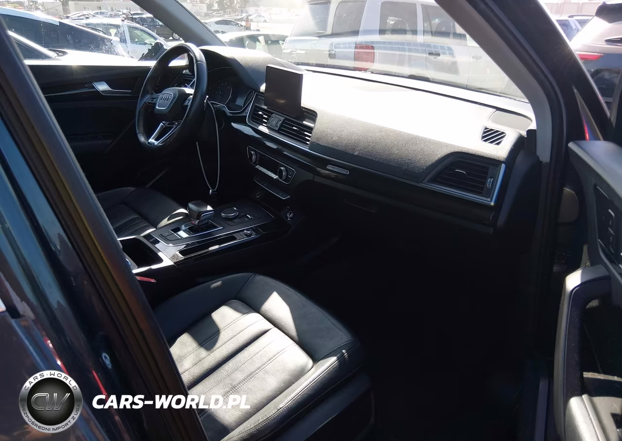 2019 Audi Q5 45 Premium VIN:WA1ANAFYXK2108569 - 5