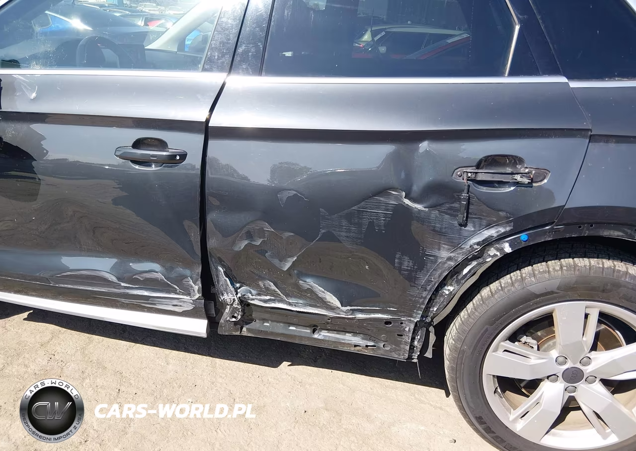 2019 Audi Q5 45 Premium VIN:WA1ANAFYXK2108569 - 6