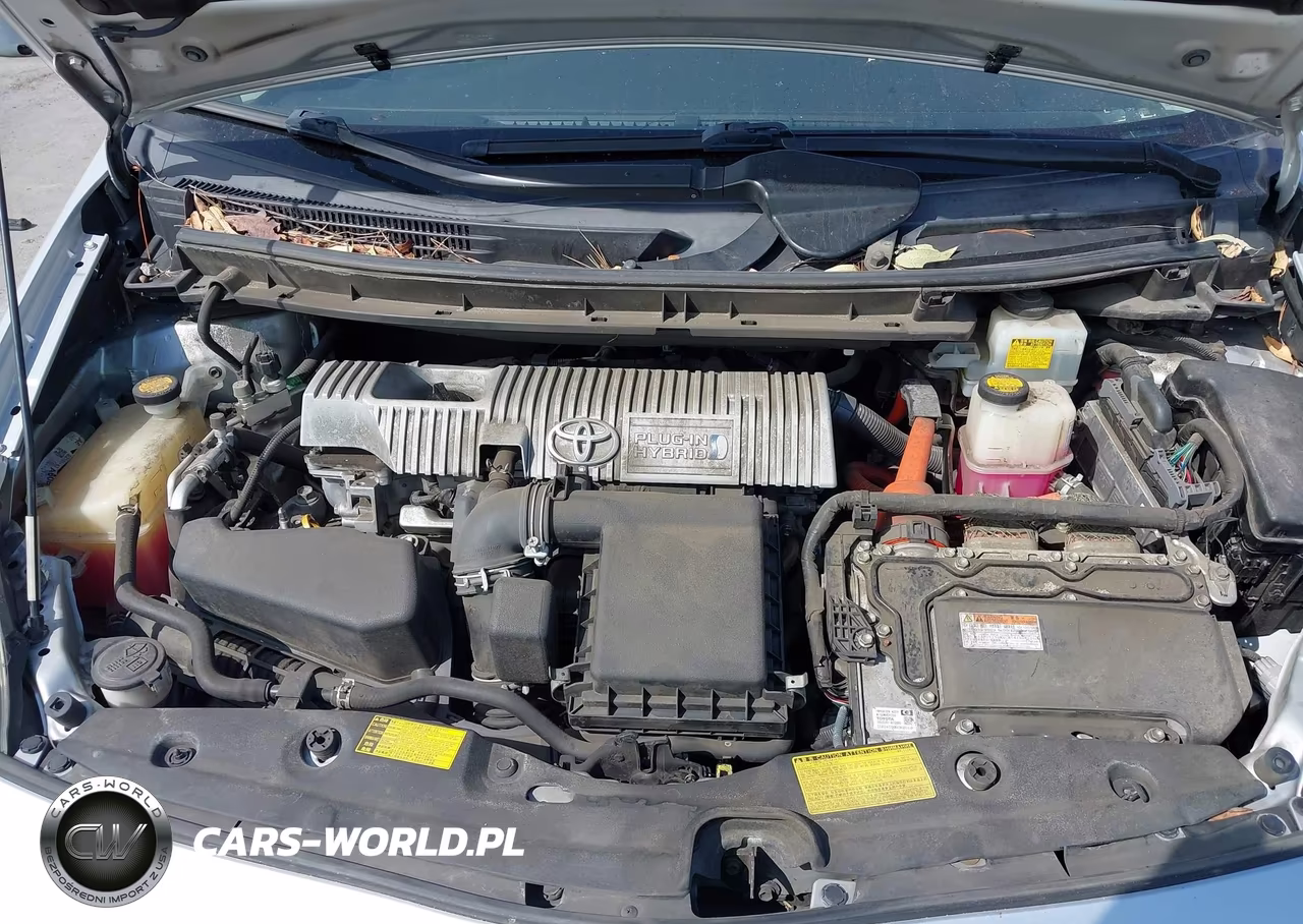 2013 Toyota Prius Plug-In VIN:JTDKN3DP0D3033586 - 10