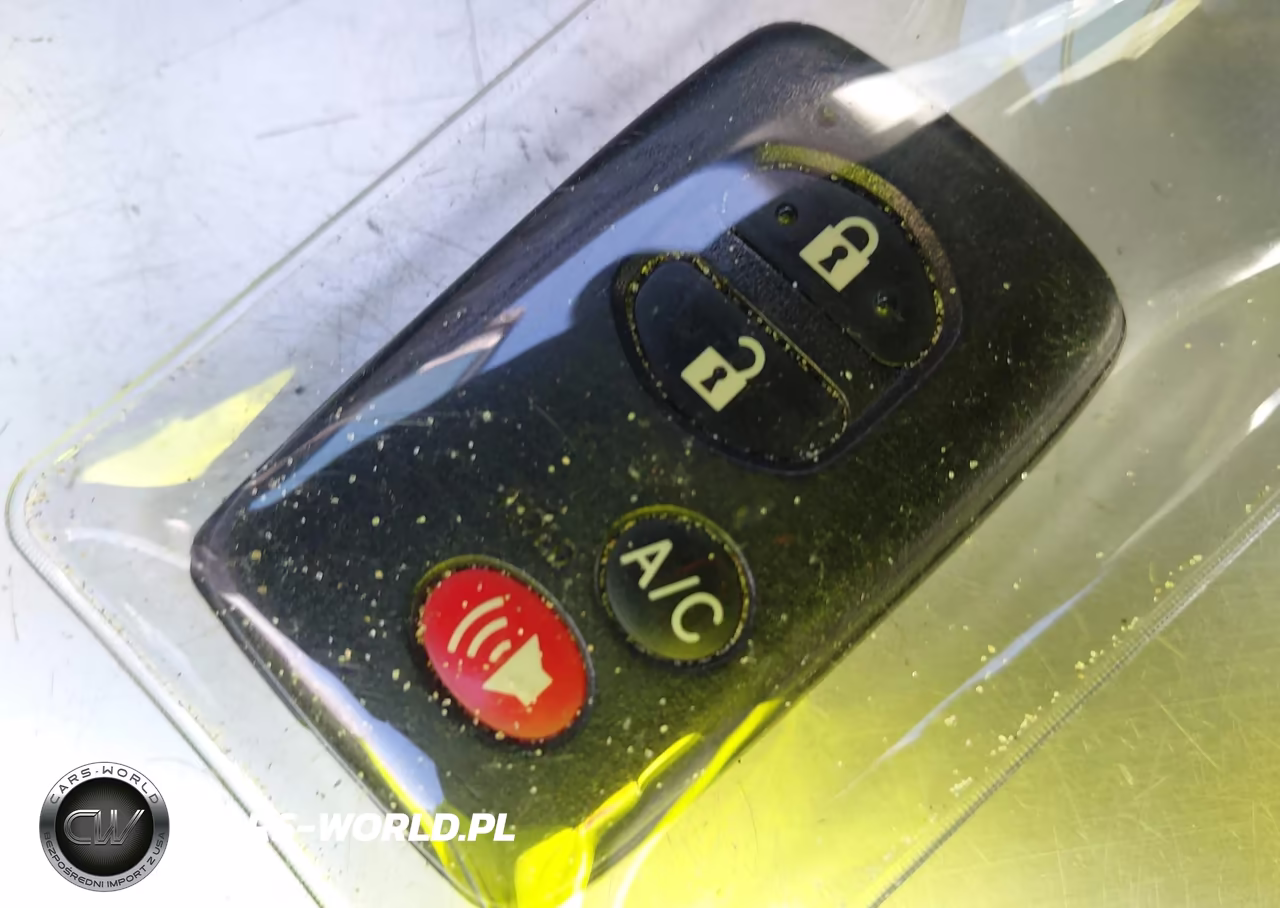 2013 Toyota Prius Plug-In VIN:JTDKN3DP0D3033586 - 11