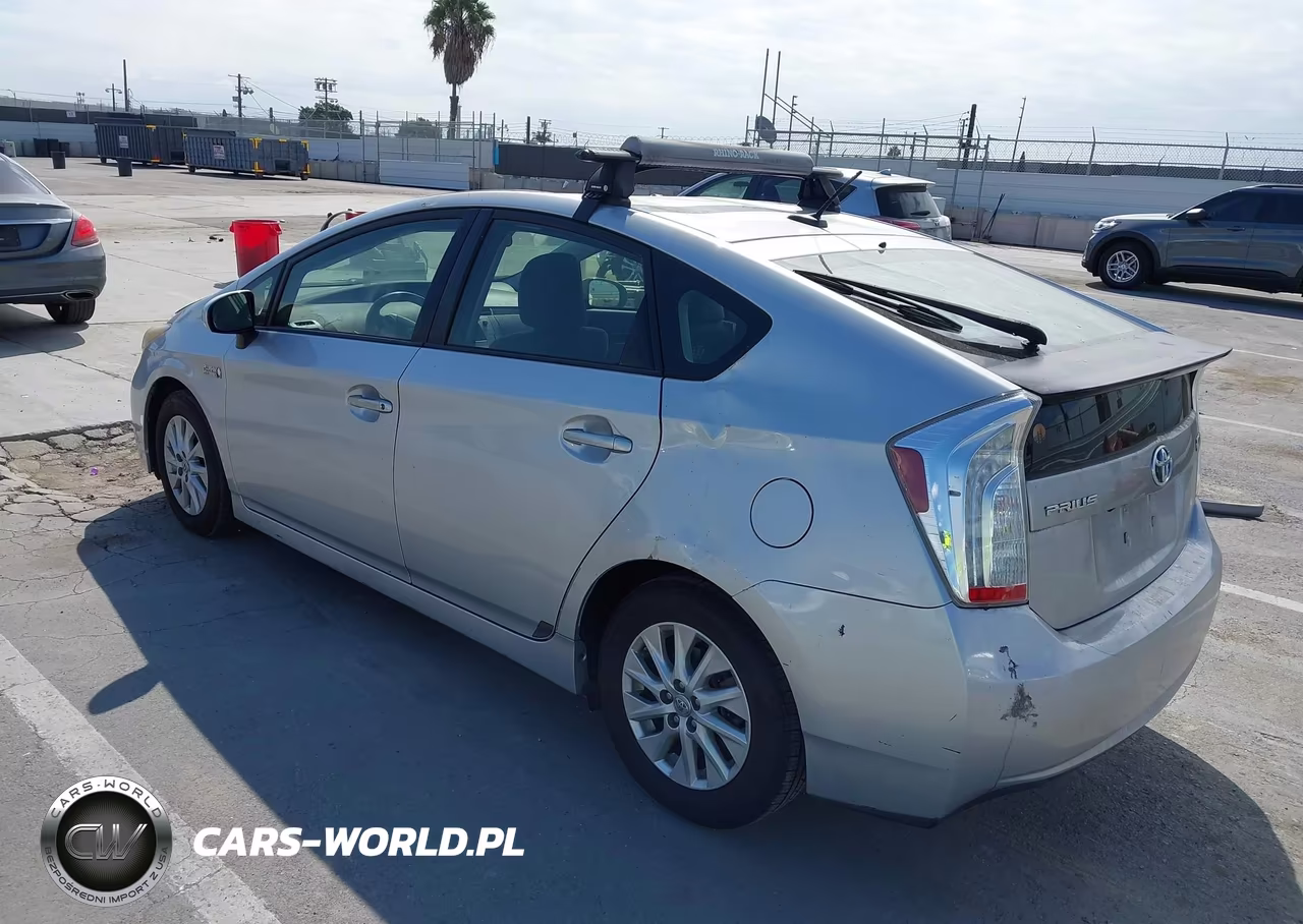 2013 Toyota Prius Plug-In VIN:JTDKN3DP0D3033586 - 3