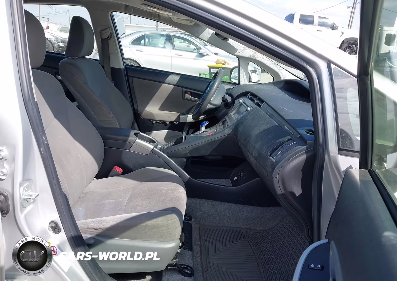 2013 Toyota Prius Plug-In VIN:JTDKN3DP0D3033586 - 5